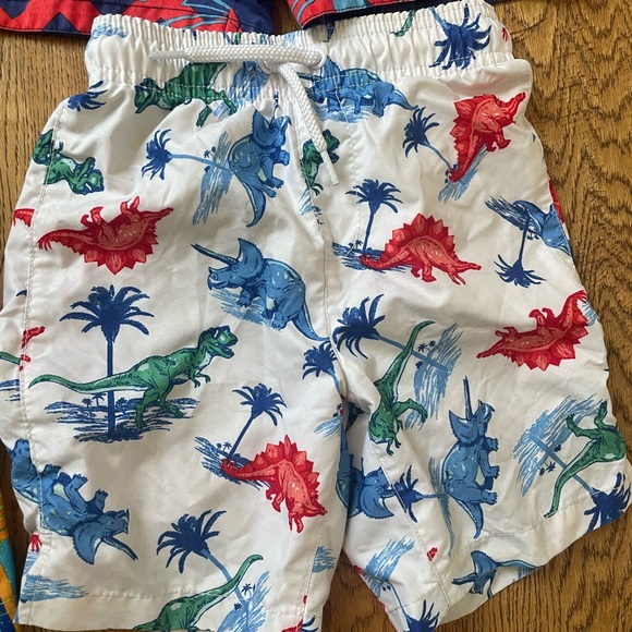 4 PACK BOYS SWIM TRUNKS - Picture 4 of 5